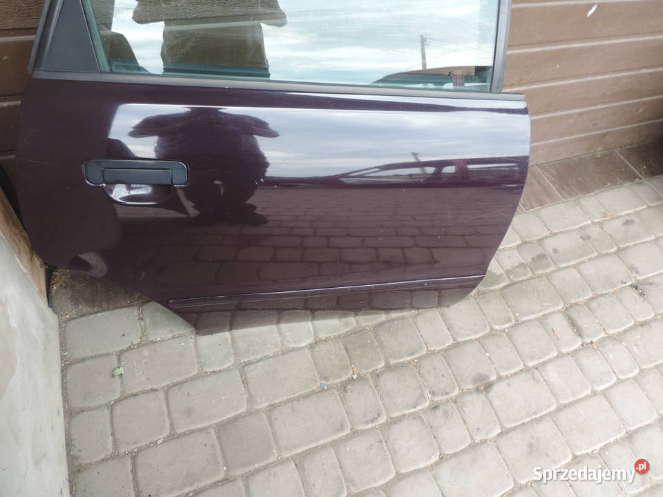 AUDI A4 B5 SEDAN DRZWI PRAWY TYŁ LY3K małopolskie Nowy Sącz