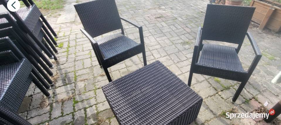 Krzesła technorattan