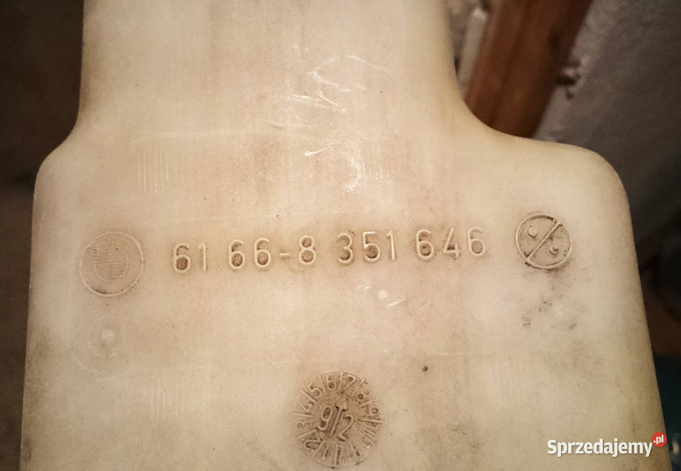 BMW E34 zbiornik spryskiwaczy pompka sprzedam