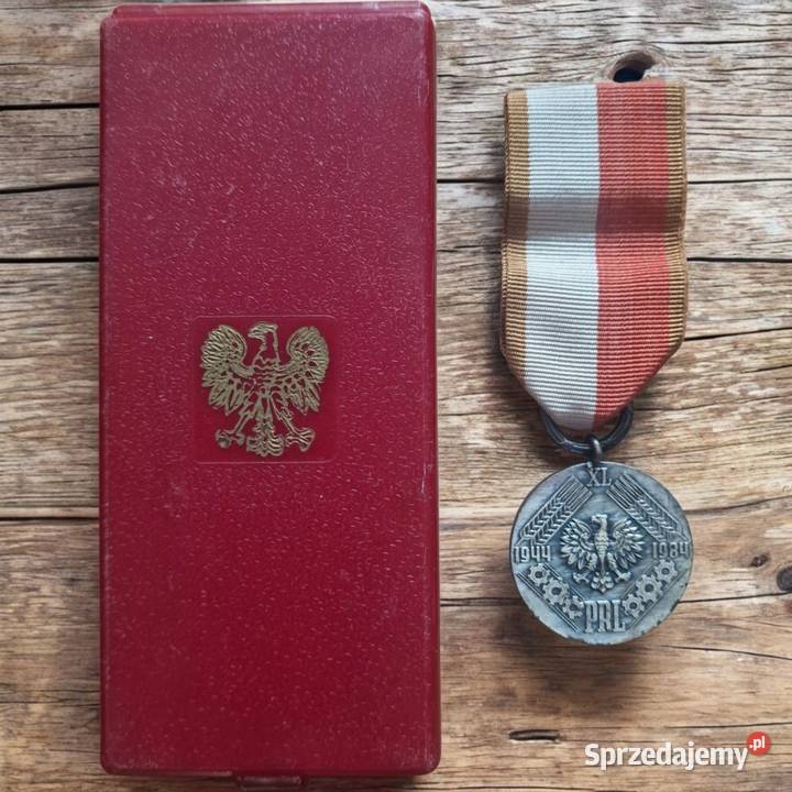 Medal PRL Walka Praca Socjalizm z Etui Numizmatyka lubelskie Bychawa
