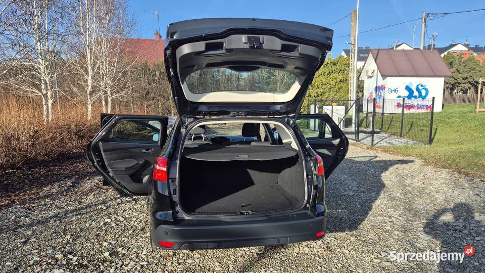 FOCUS 15 CDTI 129 opłacony zadbany czarny Focus podkarpackie