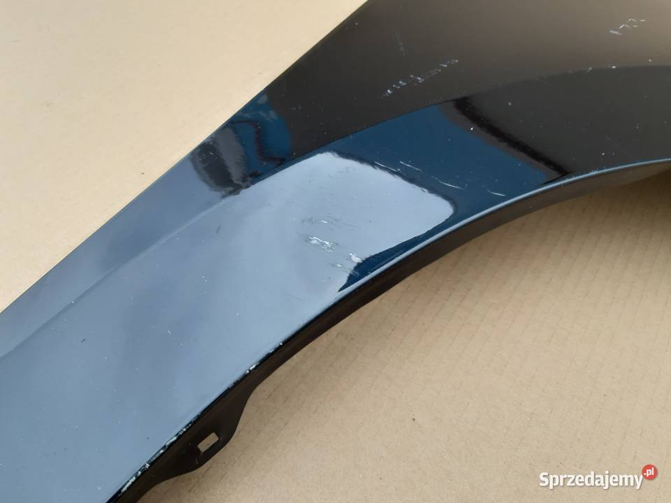 VW GOLF VII SPORTSVAN BŁOTNIK PRAWY PRZÓD Bieleń