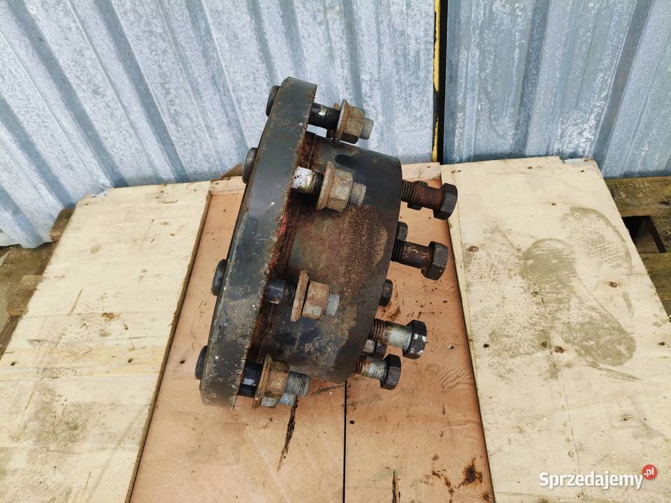 Claas Axion 840 CMatic A31 13r Piasta koła tył Stalewo