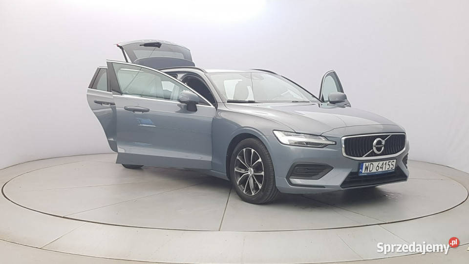 Volvo V60 B4 D Momentum Pro Z Polskiego Salonu światła przeciwmgielne Warszawa