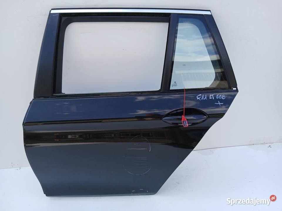 DRZWI LEWE TYLNE BMW F11 668 Strzyżewice sprzedam