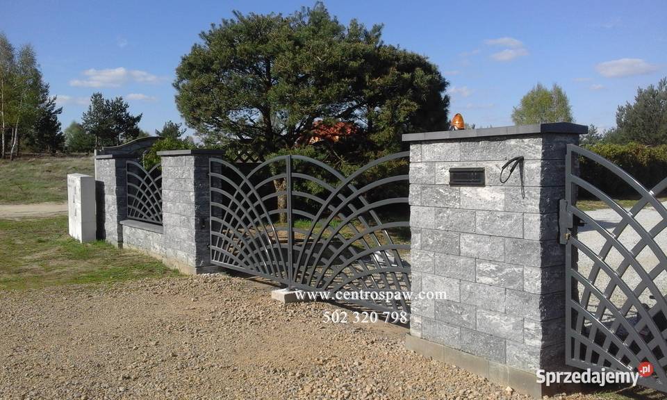 Brama przesuwna skrzydłowa wjazd kuta nowoczesna Częstochowa