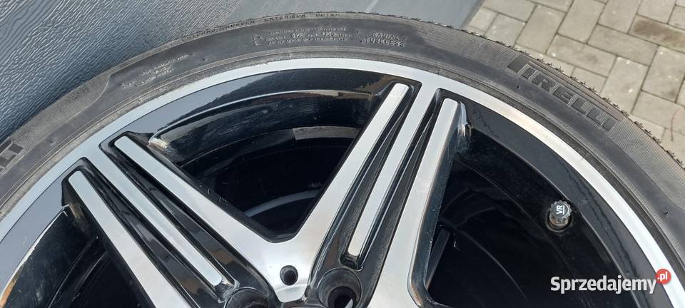 A KLASA 176 CAL 117 KOŁA AMG Kielce