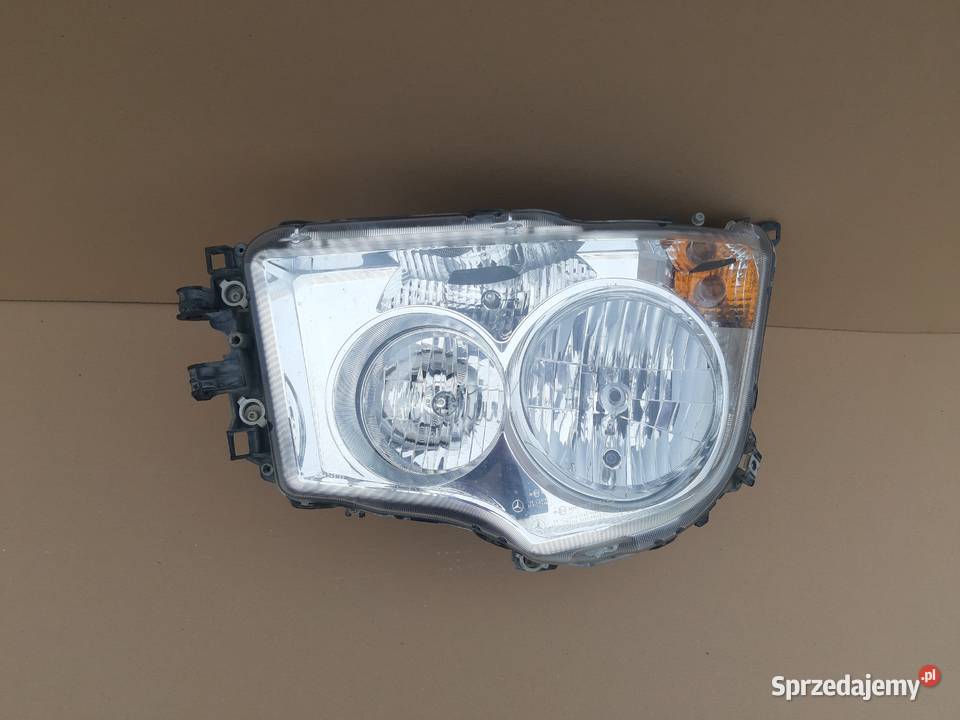 MERCEDES AROCS REFLEKTOR LEWY LAMPA A9608202239 lampy przednie Trzciel