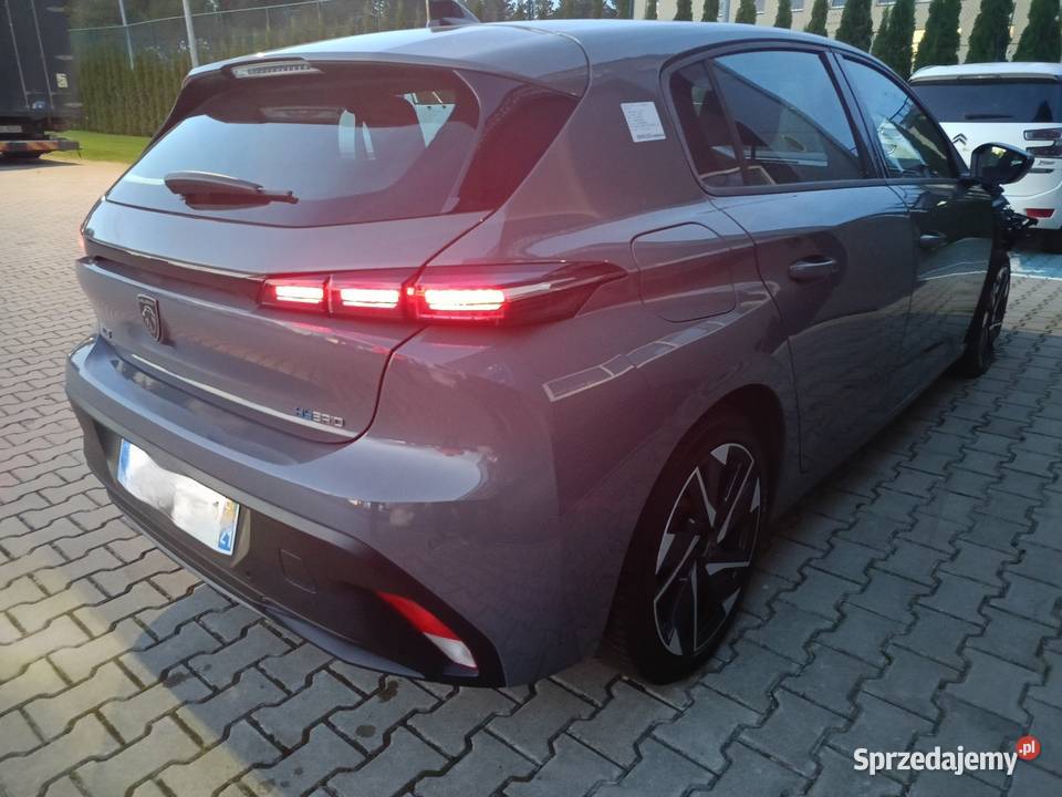 Peugeot 308 hybryda plug in uszkodzony 180KM Kawęczyn