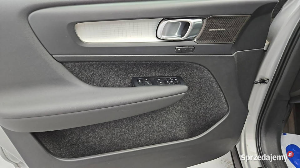 Volvo XC 40 Hybrid Plus Dark aut Z Polskiego Warszawa sprzedam