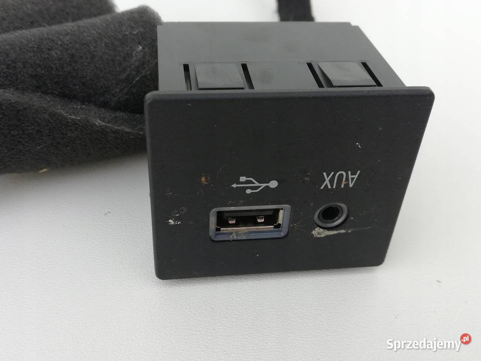 GNIAZDO USB AUX WIĄZKA PANEL DESKI MASERATI Nowy Tomyśl