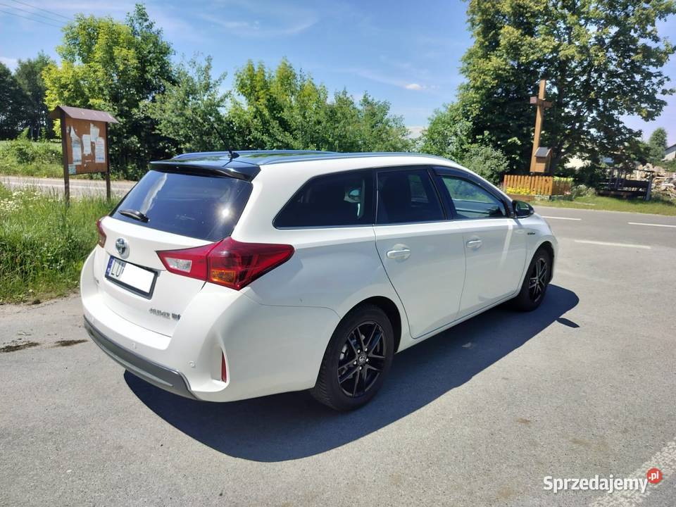 Toyota Auris Hybrid 2015 automatyczna Włodawa