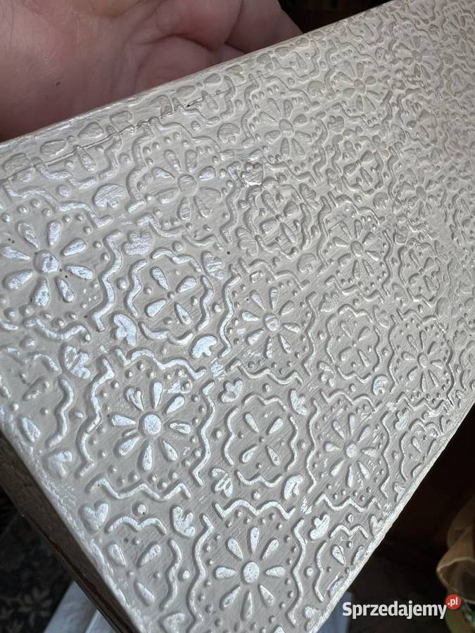 Chustecznik ręcznie zdobiony Pozostałe