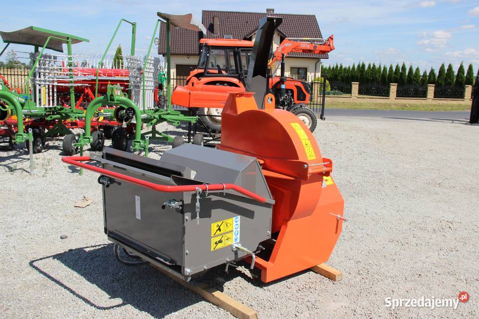 Rębak do gałęzi BX52R Lampart sieczkarnia