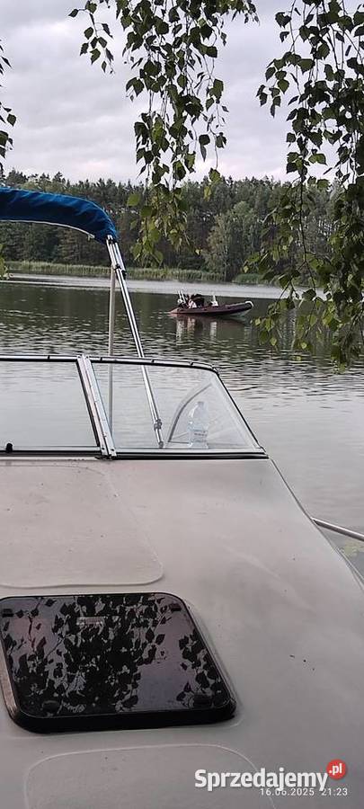 Łódź kabinowa motorowa AQUATRON 2165 AFT jacht Samociążek sprzedam