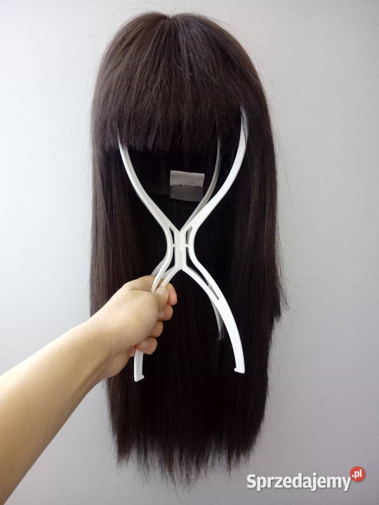 Peruka syntetyczna CHER Kosmetyka i fryzjerstwo wielkopolskie