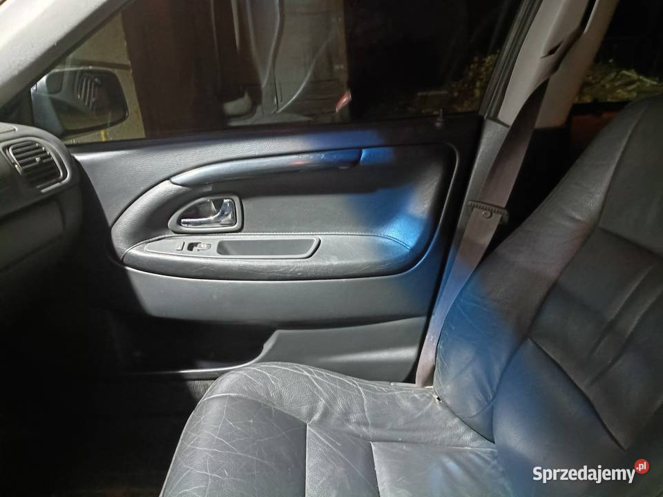 Volvo V40 19D 2002r NA CZĘŚCI kod lakieru 24713 elektryczne lusterka Volvo Rejowiec Fabryczny