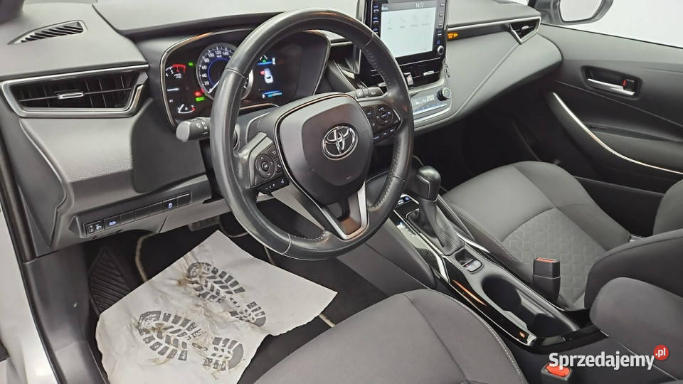 Toyota Corolla 18 Hybrid GPF Comfort Z Polskiego światła przeciwmgielne Warszawa