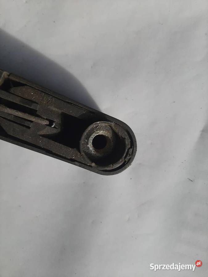 Opel Zafira B ramię tylnej wycieraczki Ksawerów