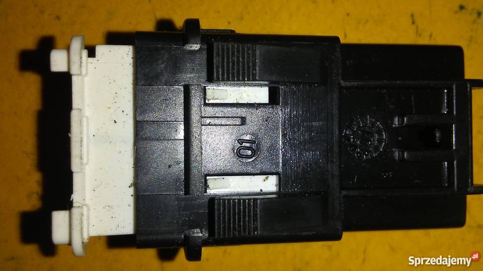 włącznik awaryjnych Renault Clio II LiftLaguna sprzedam