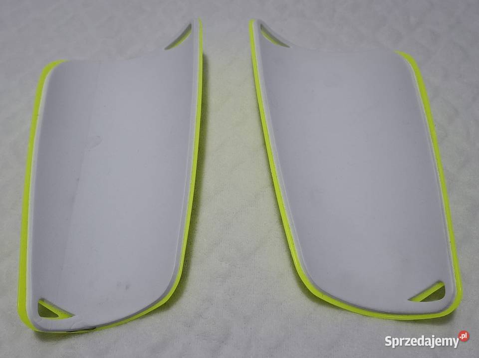 Ochraniacze piłkarskie na piszczele dziecięce Rozmiar uniwersalny Czeladź