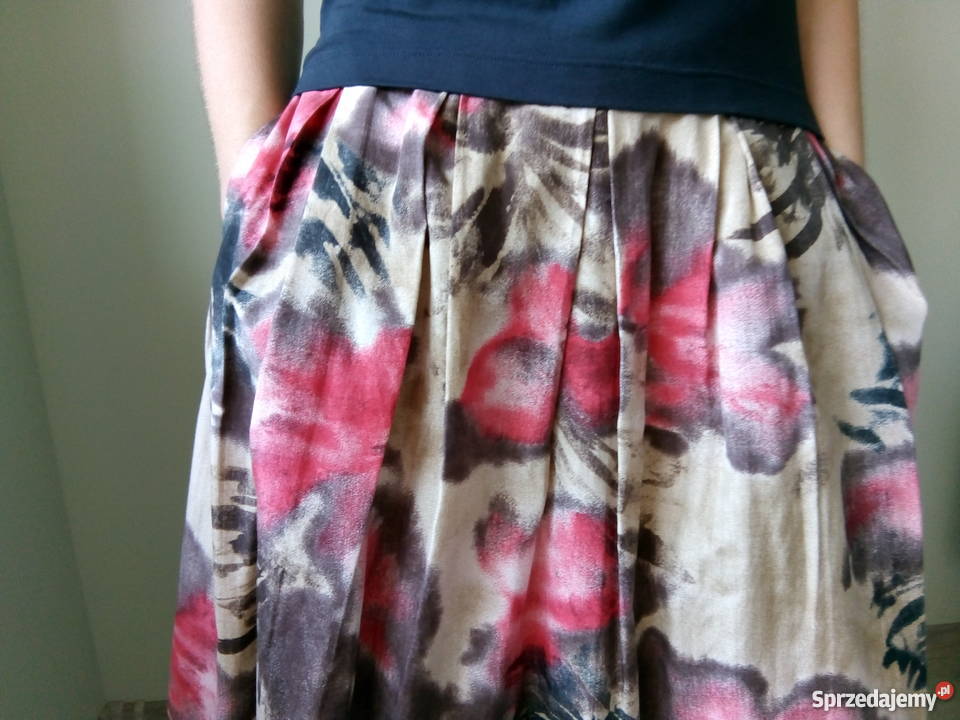 spódnica na halce Simple Częstochowa