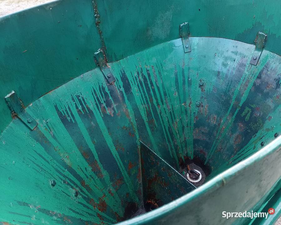 Rozsiewacz nawozów Amazone dwutalerzowy 350L Rozsiewacze nawozów Pisarzowa