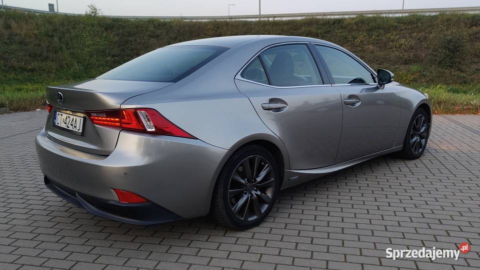 Lexus IS300h zadbany nowa bateria 2013r sprzedam