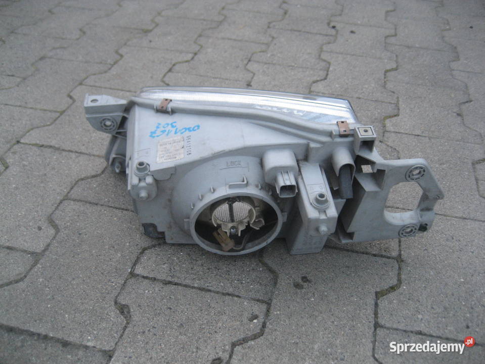 mazda 323 f 9800r lampa przód prawa bosch Rakoniewice