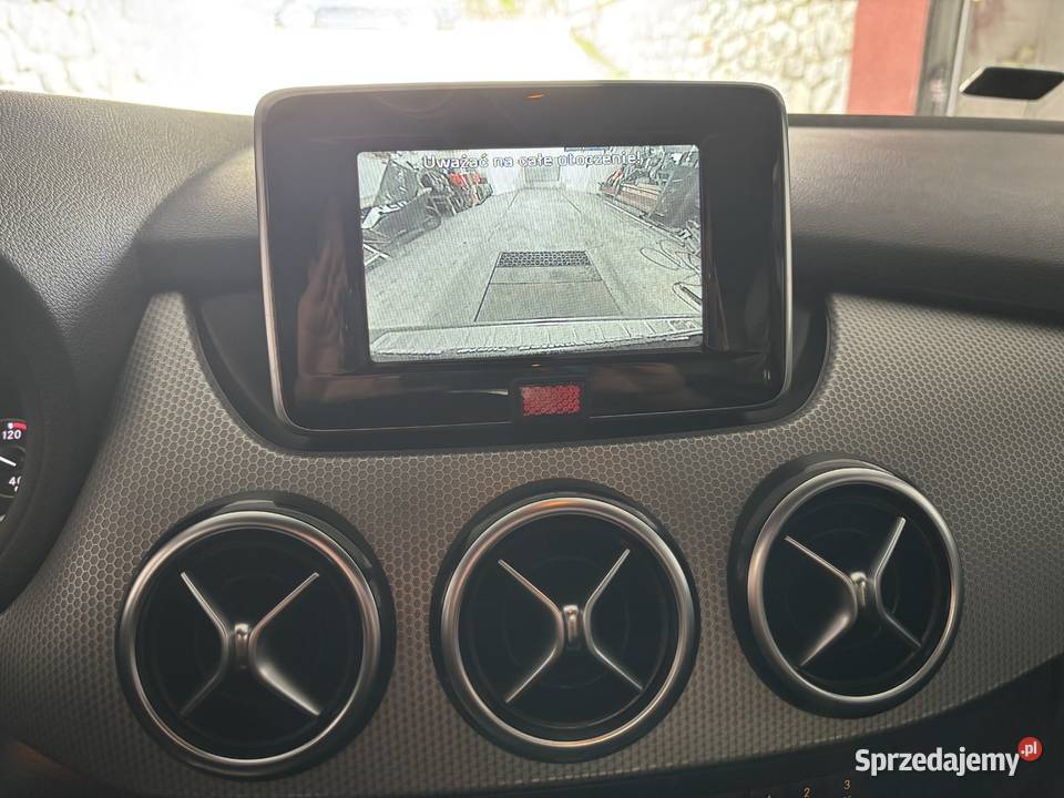 MERCEDES B180 2014r STAN BEZWYPADKOWY Gwizdanów