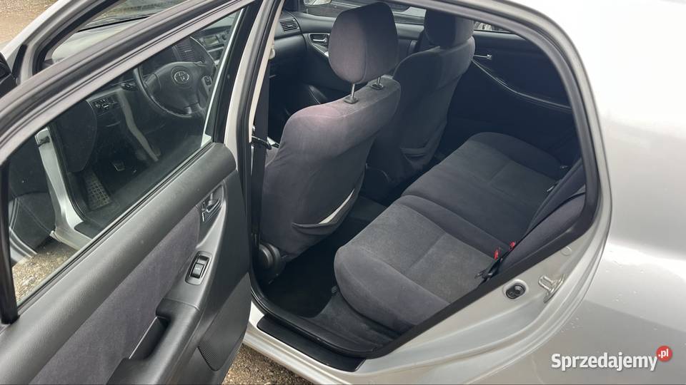 Toyota corolla w super stanie nieuszkodzony Wieliczka