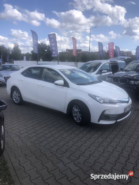 Toyota corolla 16 Gaz kupiony w polskim salonie Warszawa sprzedam