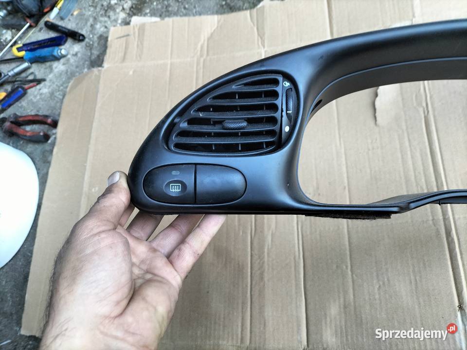 FORD MONDEO MK2 RAMKA OSŁONA OBUDOWA LICZNIKA osobowe lubelskie Kamień-Kolonia