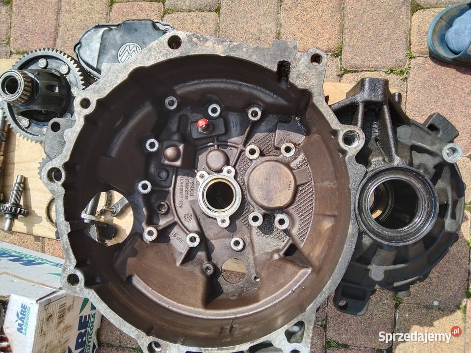 Obudowa skrzyni biegów skoda octavia 19 Tdi Części samochodowe Mierzęcice