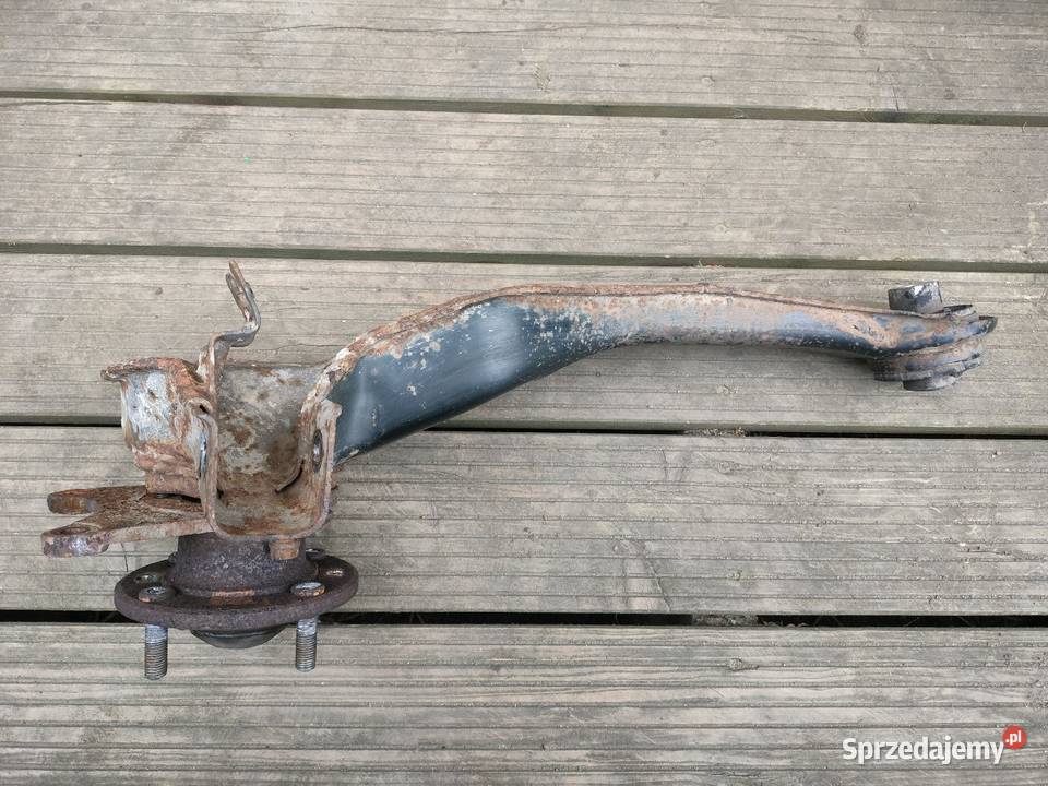 Zwrotnica piasta tył prawy Volvo V40 I 18 Liniewo