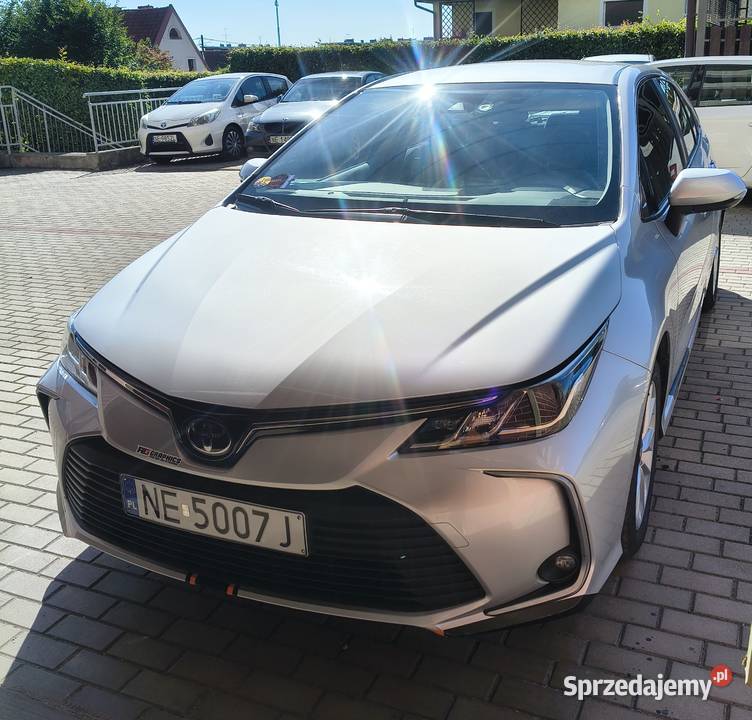 Toyota Corolla sedan 2021r 15 benz 125 72 Elbląg