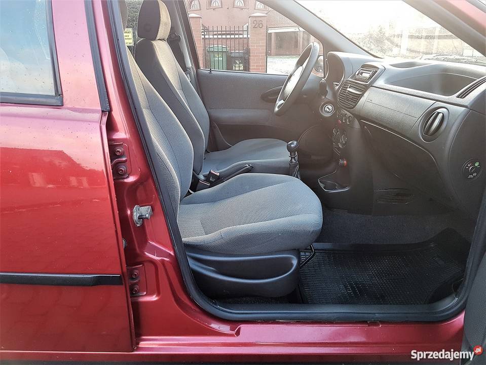 Fiat Punto II Lift Actual 12 benz 2004