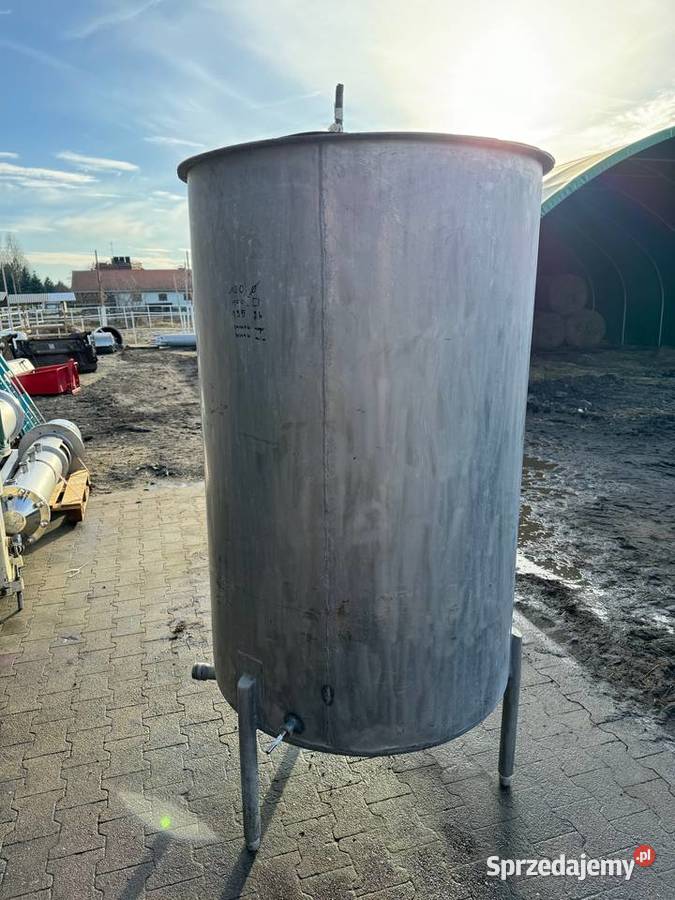 Zbiornik ze stali nierdzewnej 1 500 litrów pionowy