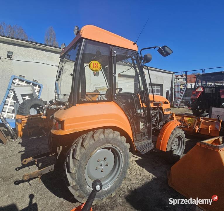 PronarMTZ 320 AMK z pługiem MTZPronar 320AMK na Koszalin