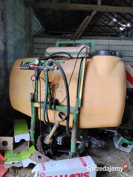 Opryskiwacz Amazone uf1000