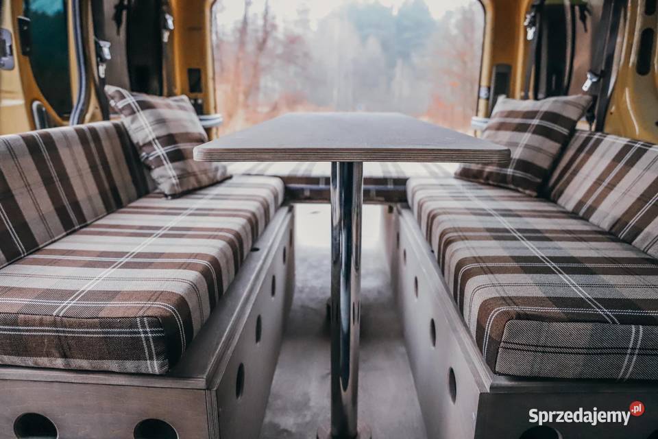 Zabudowa kempingowa turystyczna Vivaro trafic t4