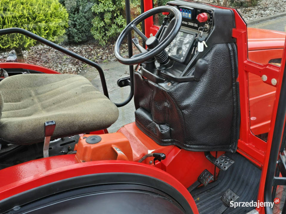 ciągniki Hako Hakotrac 3000 DA 4X4 ciągnik kujawsko-pomorskie
