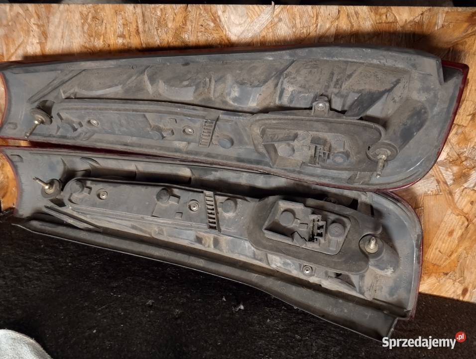 Lampy tył Fiat Punto osobowe Sawin