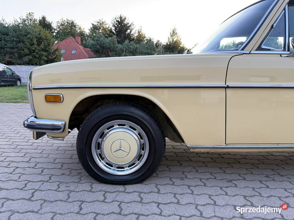 Mercedes W115 220D Ładna Sztuka Środek w 35727km łódzkie Zgierz