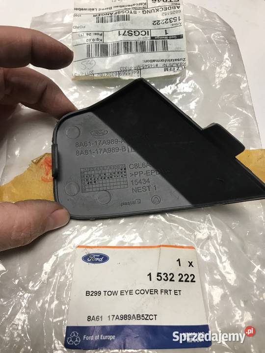 Zaslepka haka przod fiesta mk7 Kozy