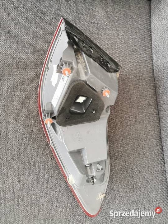 MERCEDES C KLASA W205 KOMBI LAMPA TYLNA LEWA LED Części Pielgrzymka sprzedam