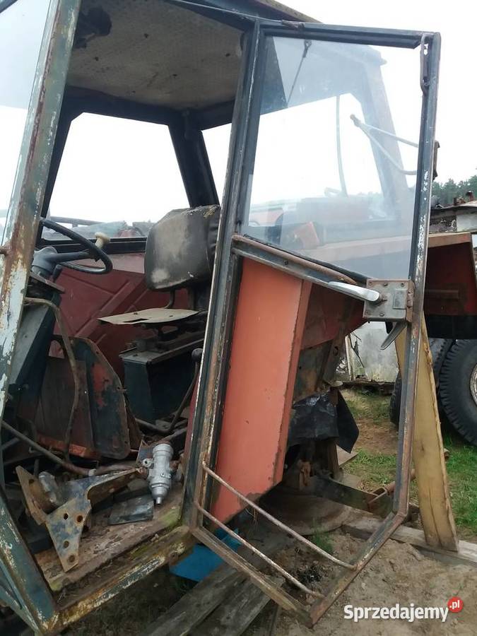 Drzwi lewe Ursus C 385 902 nieuszkodzony Tomaszów Lubelski sprzedam