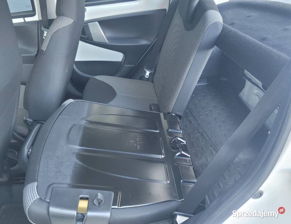 Toyota Aygo 2012 10 VVTI 68 Benzyna Niski Zielona Góra