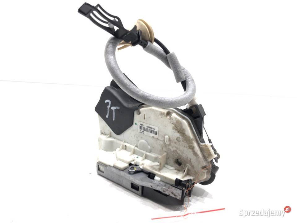 ZAMEK DRZWI PRAWY TYŁ VW PASSAT B8 Kombi podkarpackie