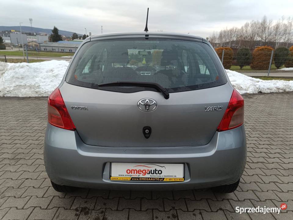 Toyota Yaris II Hatchback 5d 13 i VVTi 86 2007 Sanok sprzedam